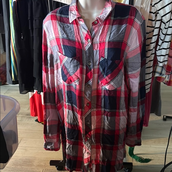 Women's Casual Red/Pink/Blue Plaid Button Down Shirt - Picture 1 of 3